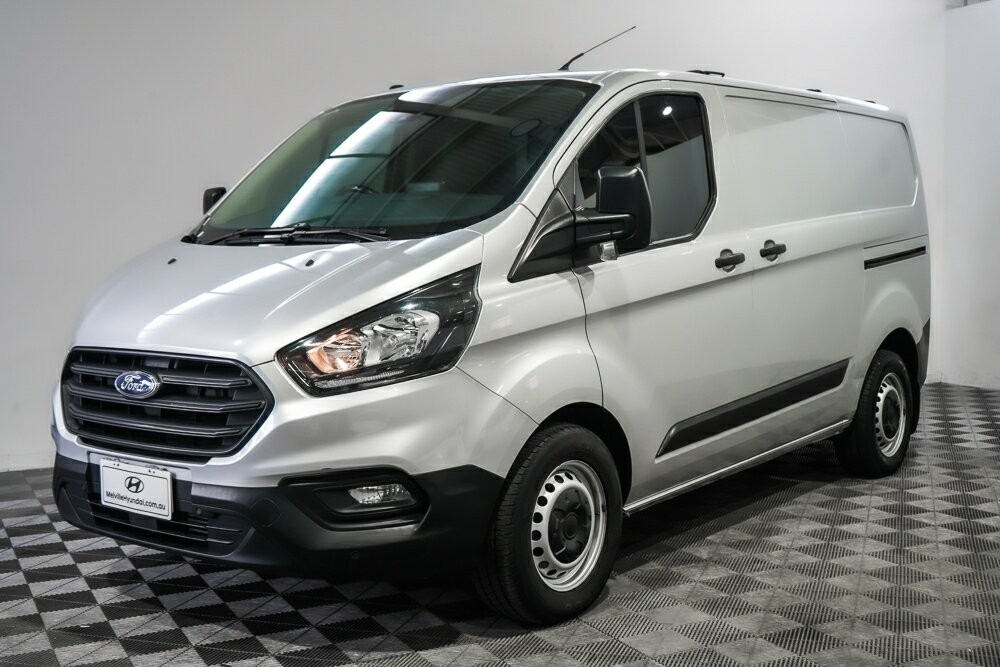 Ford Transit Custom image 4