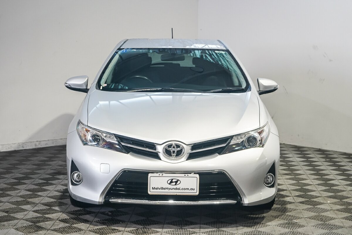 Toyota Corolla image 3