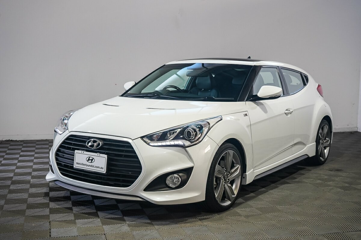Hyundai Veloster image 3