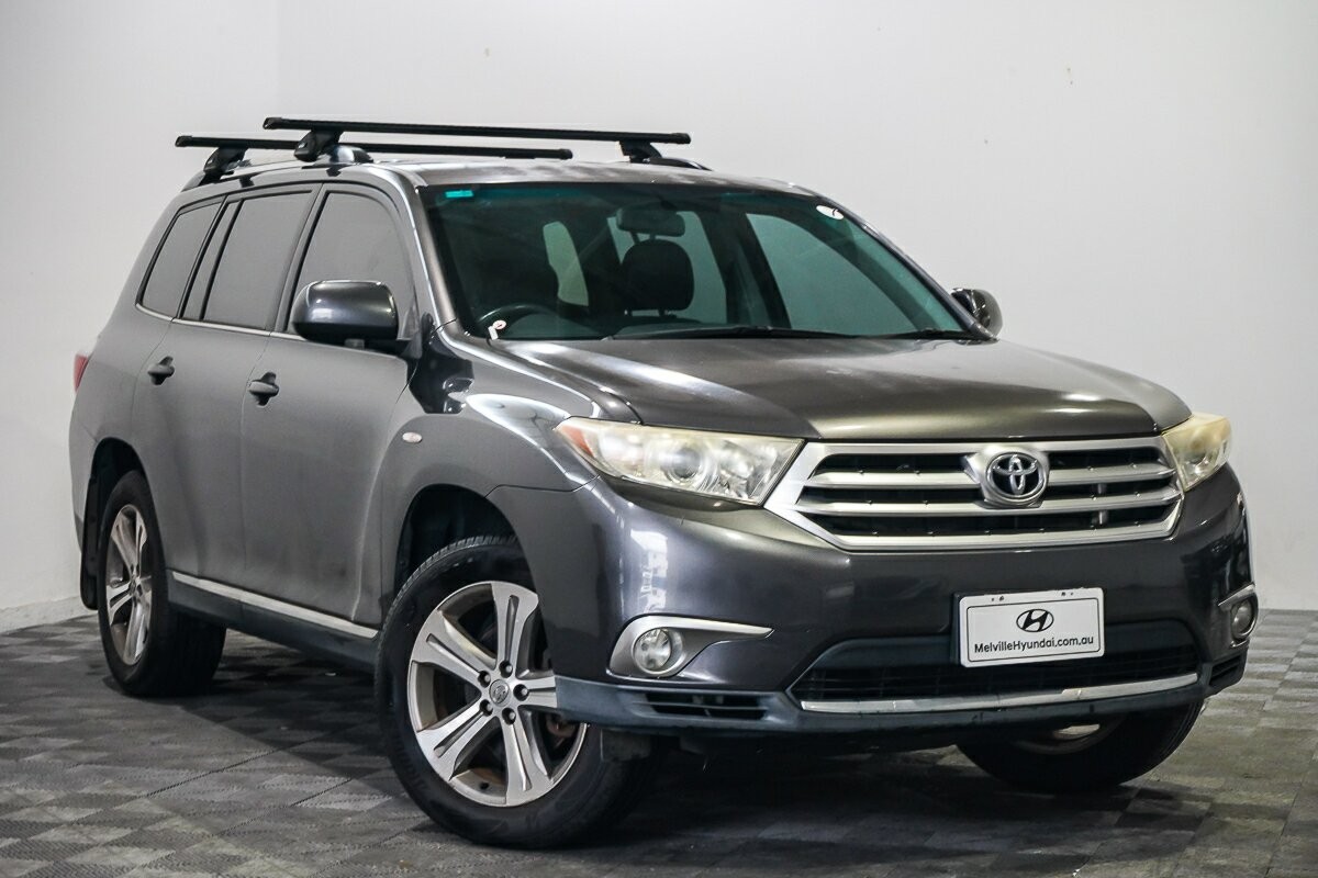 Toyota Kluger image 1