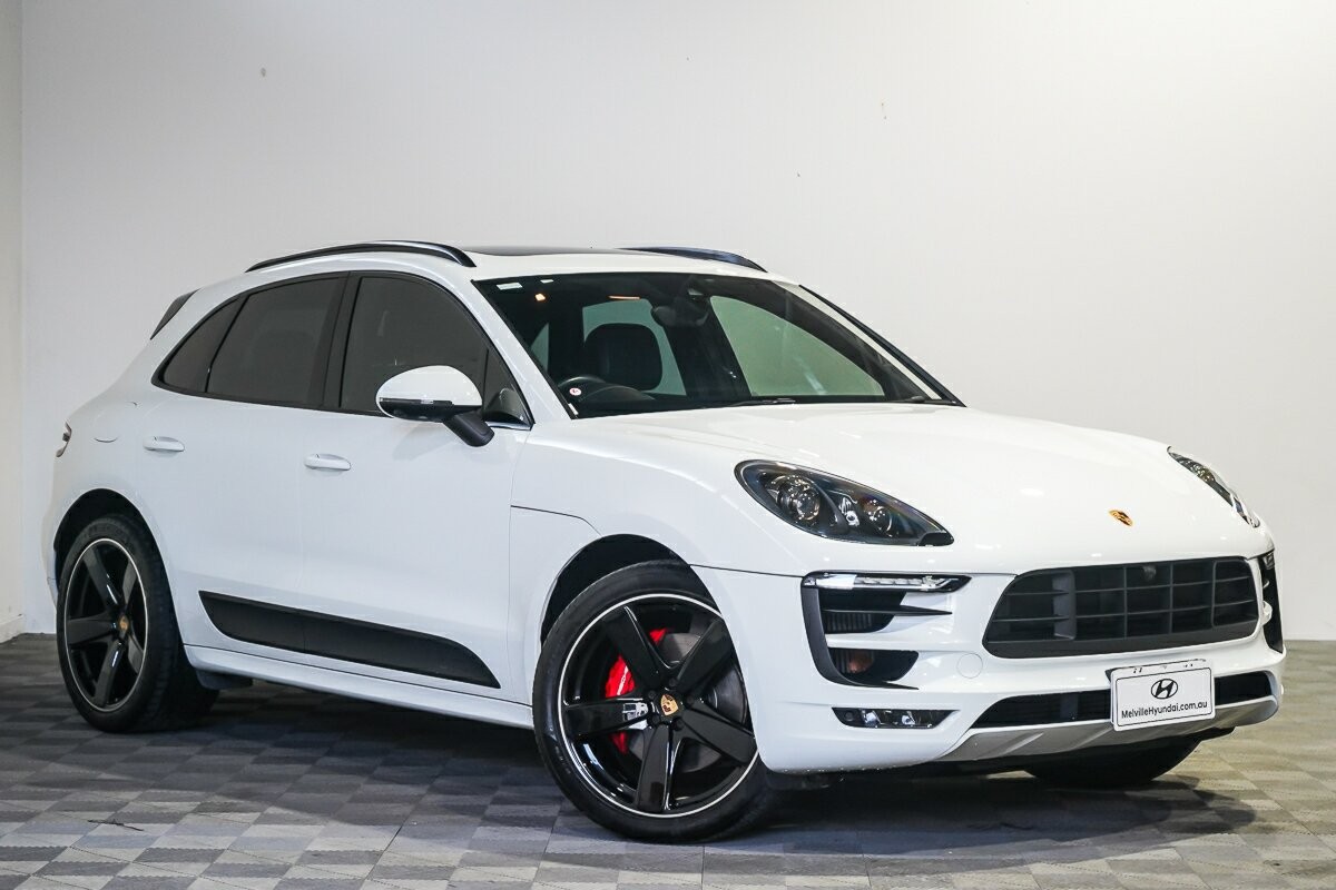 Porsche Macan image 1