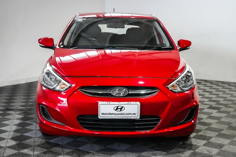 Hyundai Accent image 3