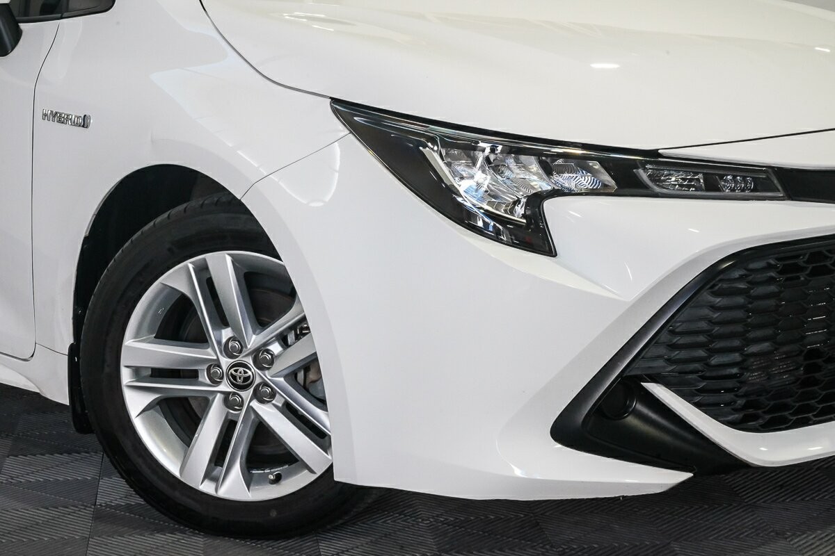 Toyota Corolla image 2