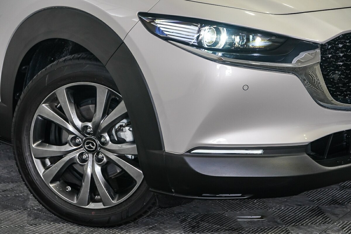 Mazda Cx-30 image 2