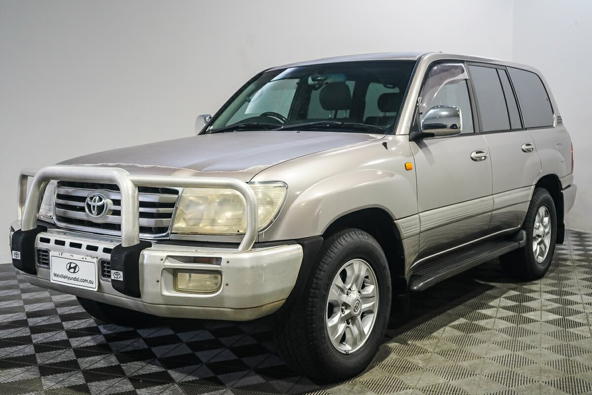 Toyota Landcruiser image 4