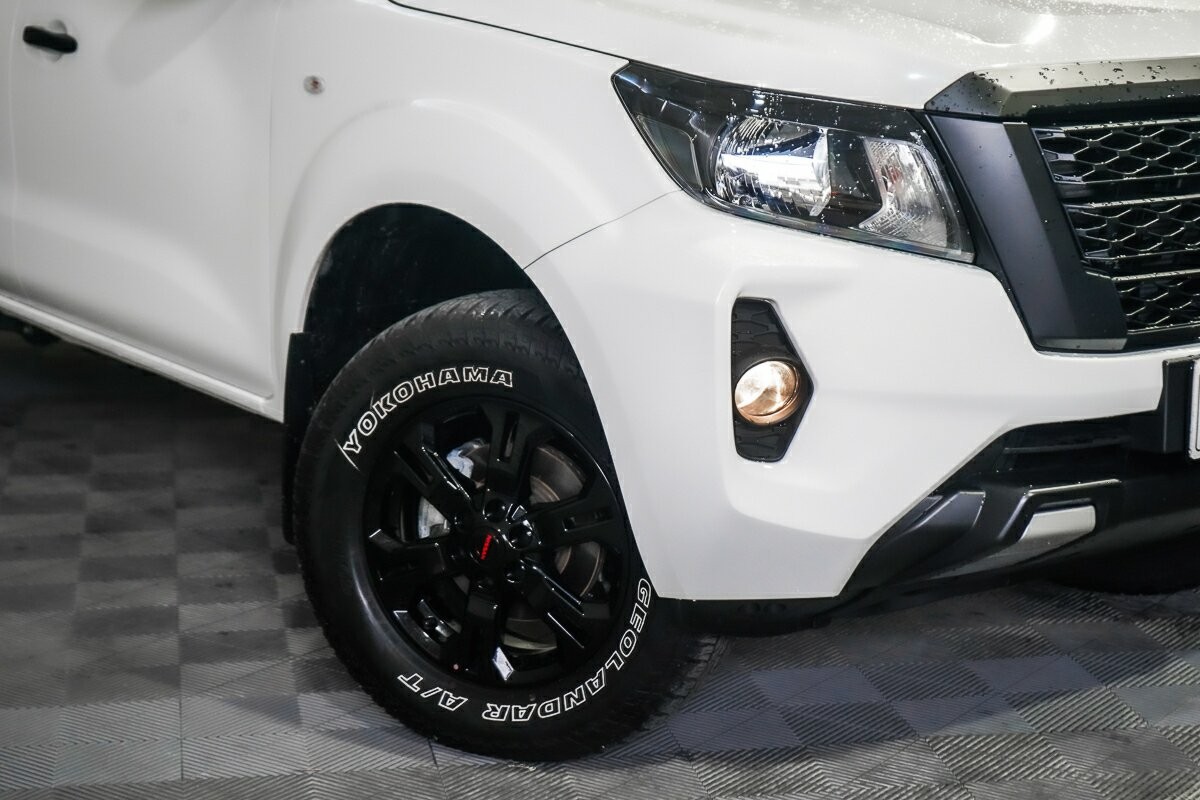 Nissan Navara image 2