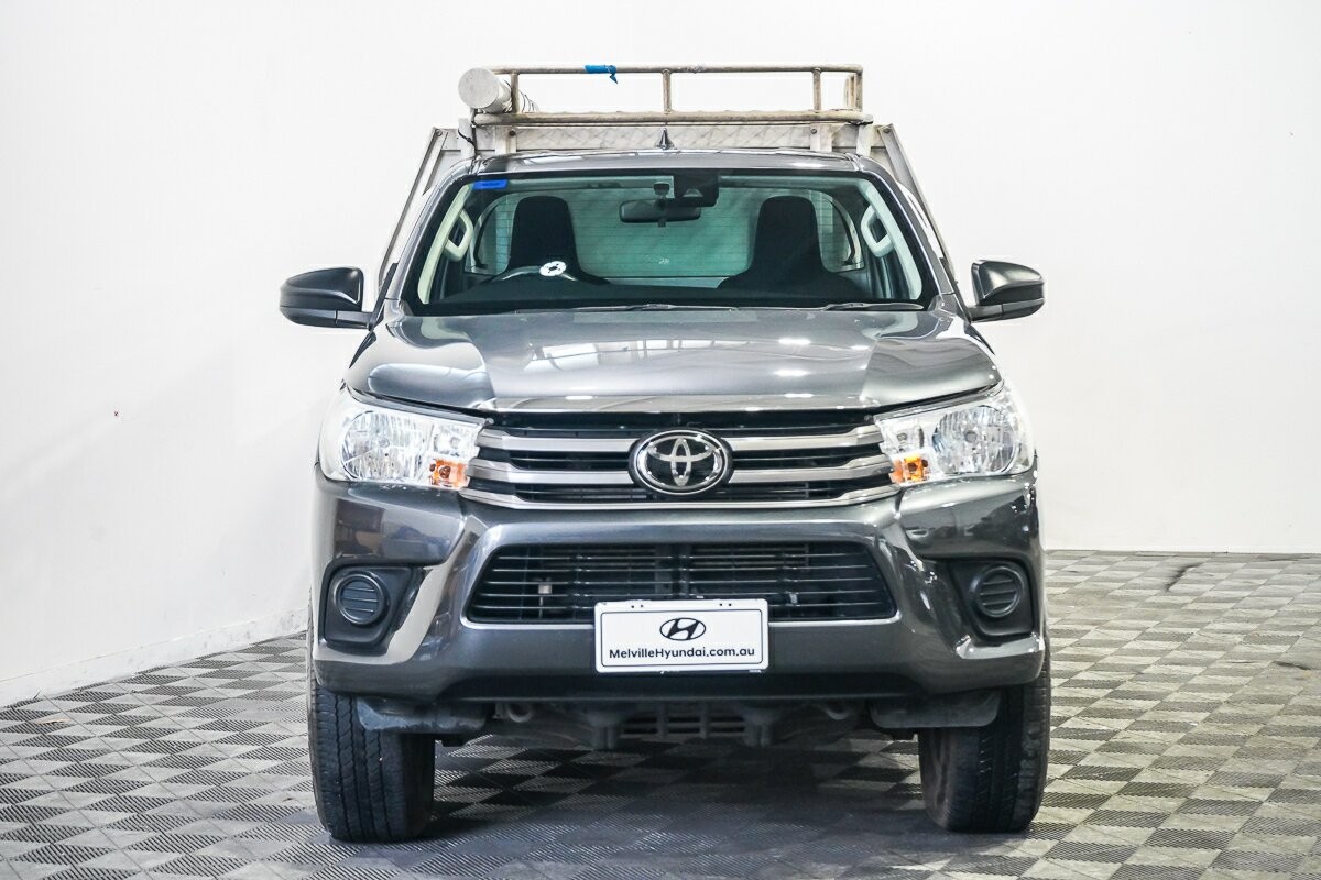 Toyota Hilux image 3