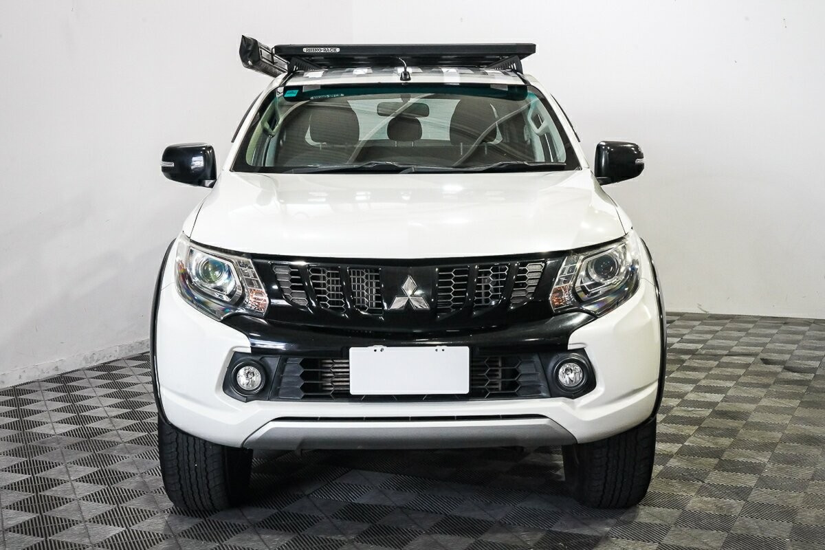Mitsubishi Triton image 3