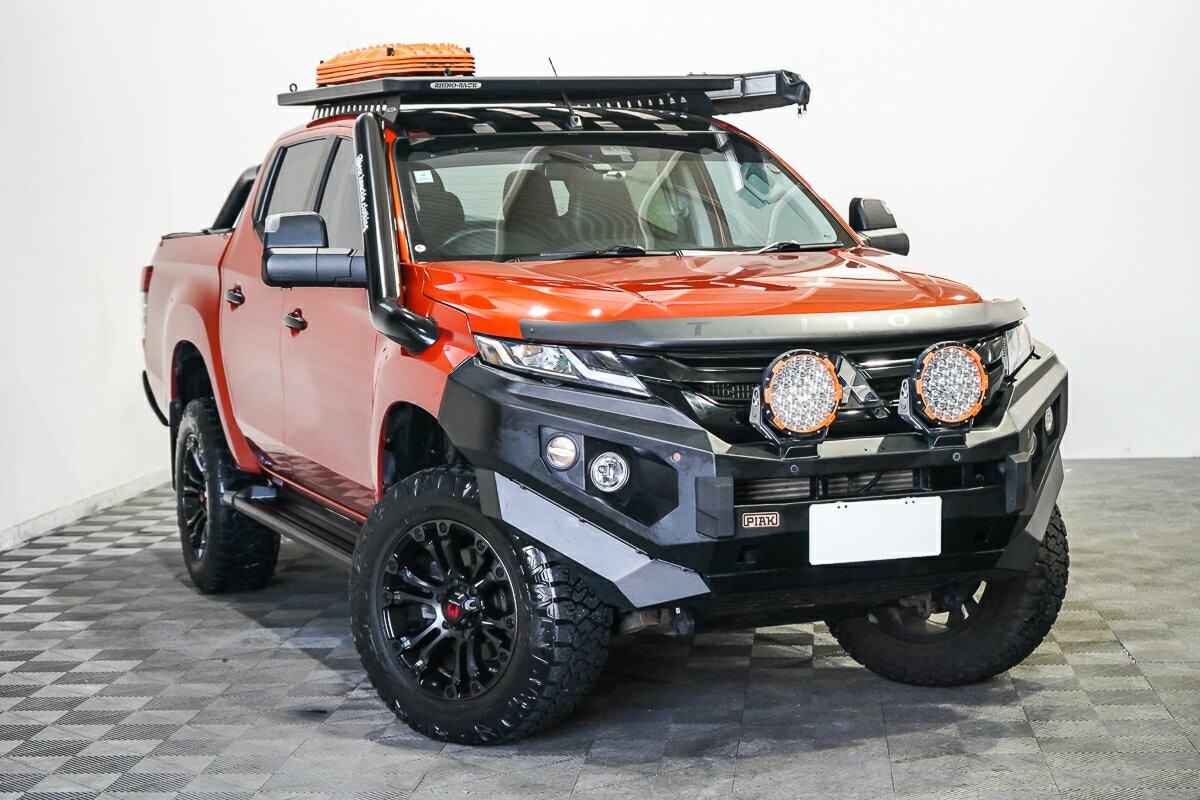 Mitsubishi Triton image 1