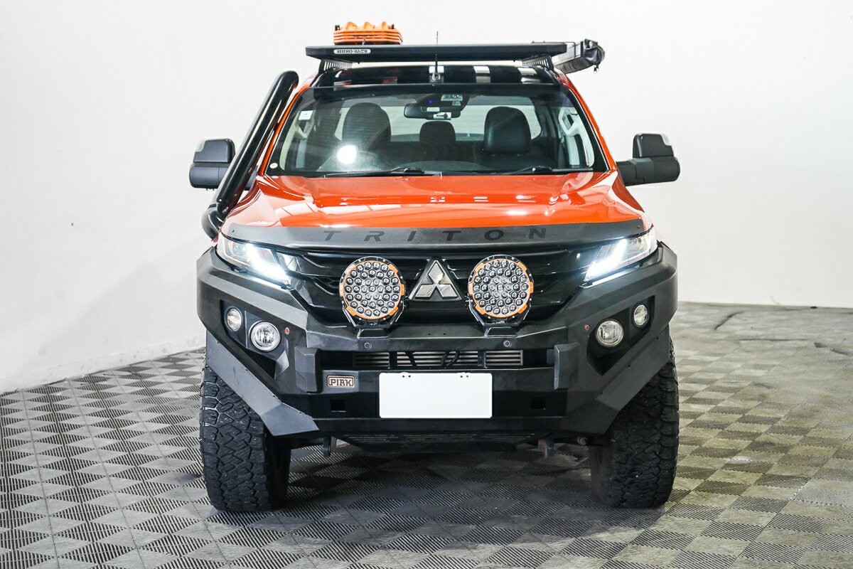 Mitsubishi Triton image 2