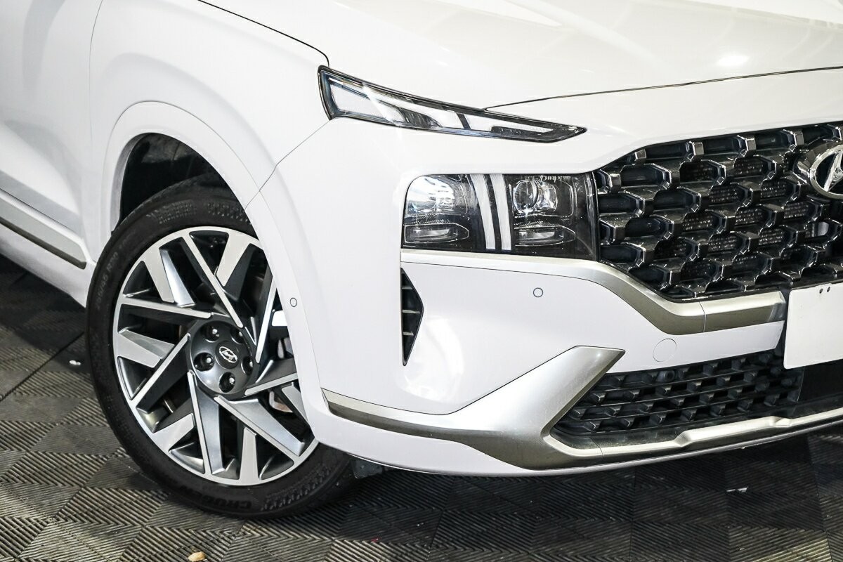 Hyundai Santa Fe image 2