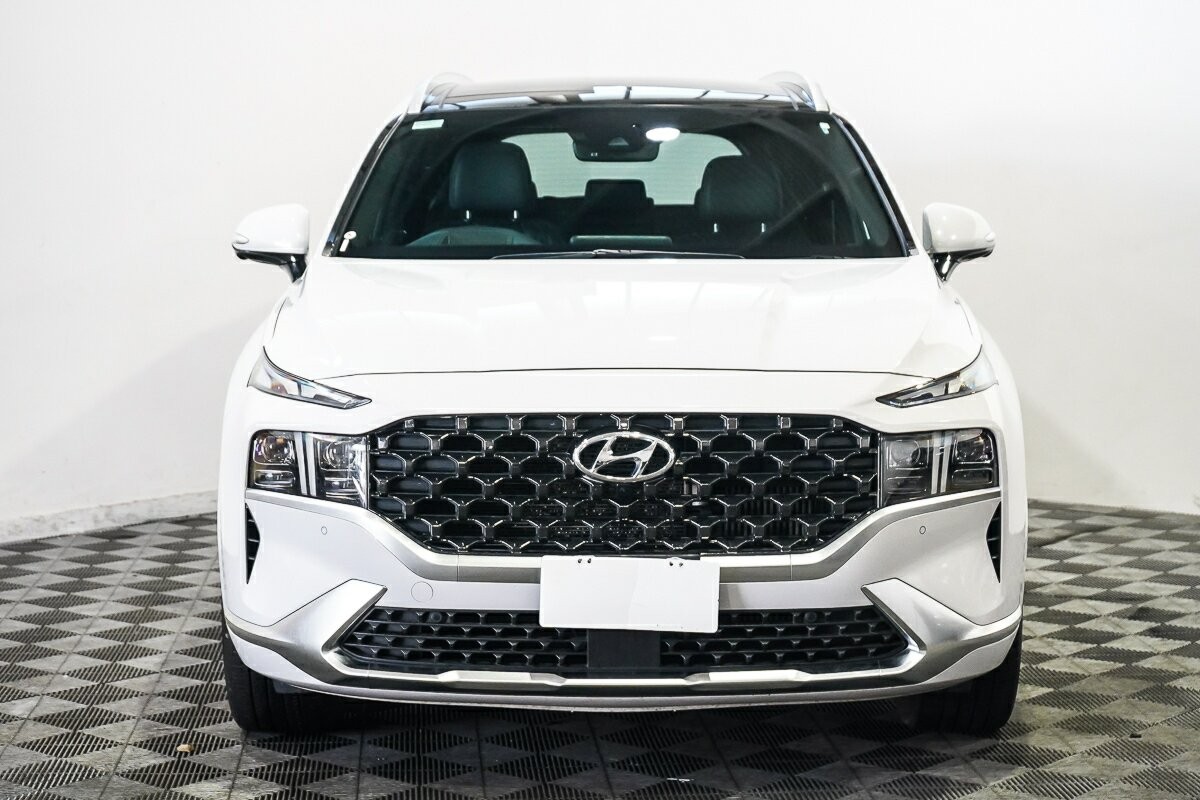 Hyundai Santa Fe image 3