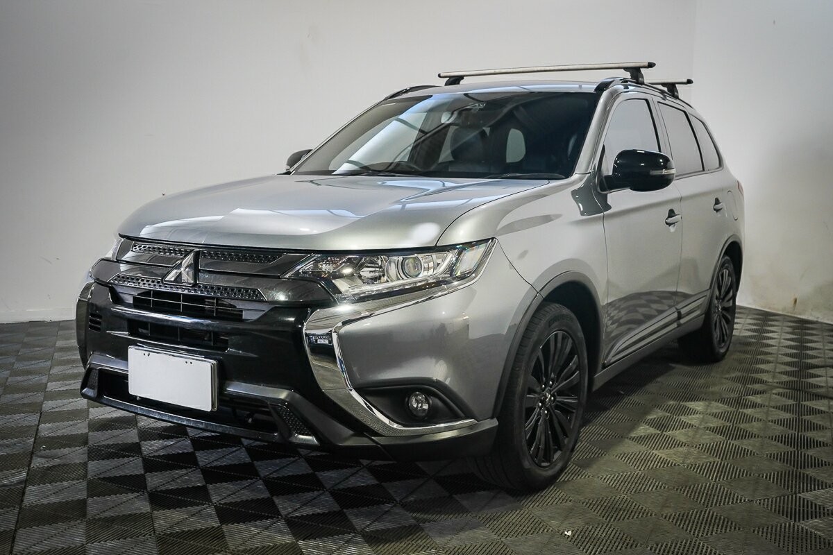 Mitsubishi Outlander image 4