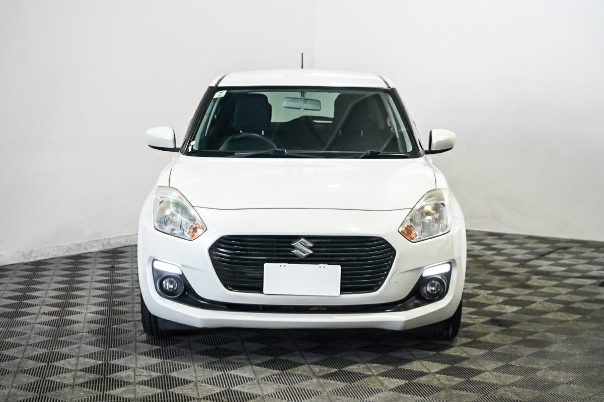 Suzuki Swift image 2