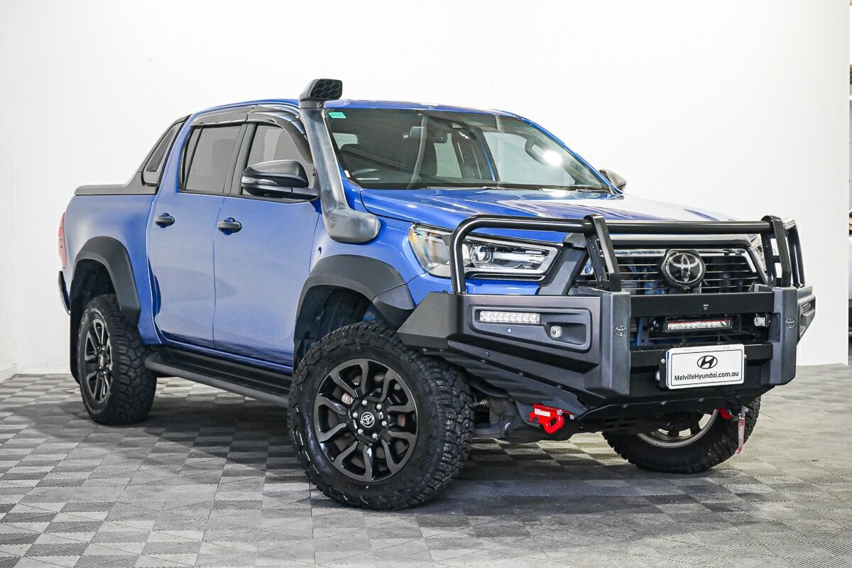 Toyota Hilux image 1
