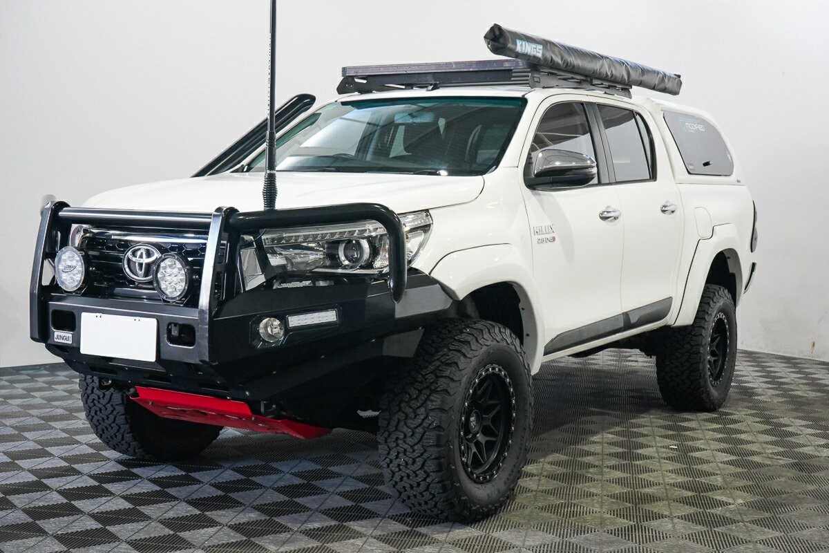 Toyota Hilux image 4