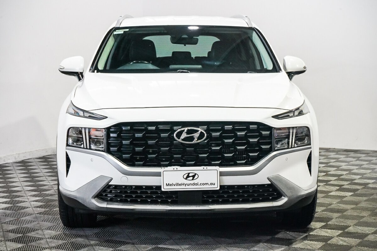 Hyundai Santa Fe image 3