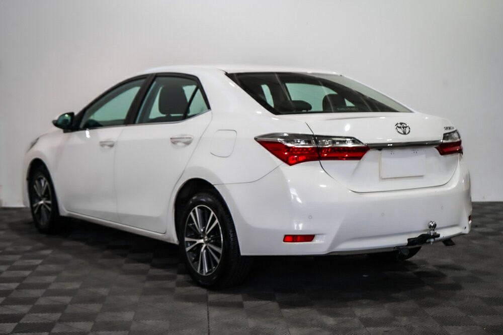 Toyota Corolla image 4