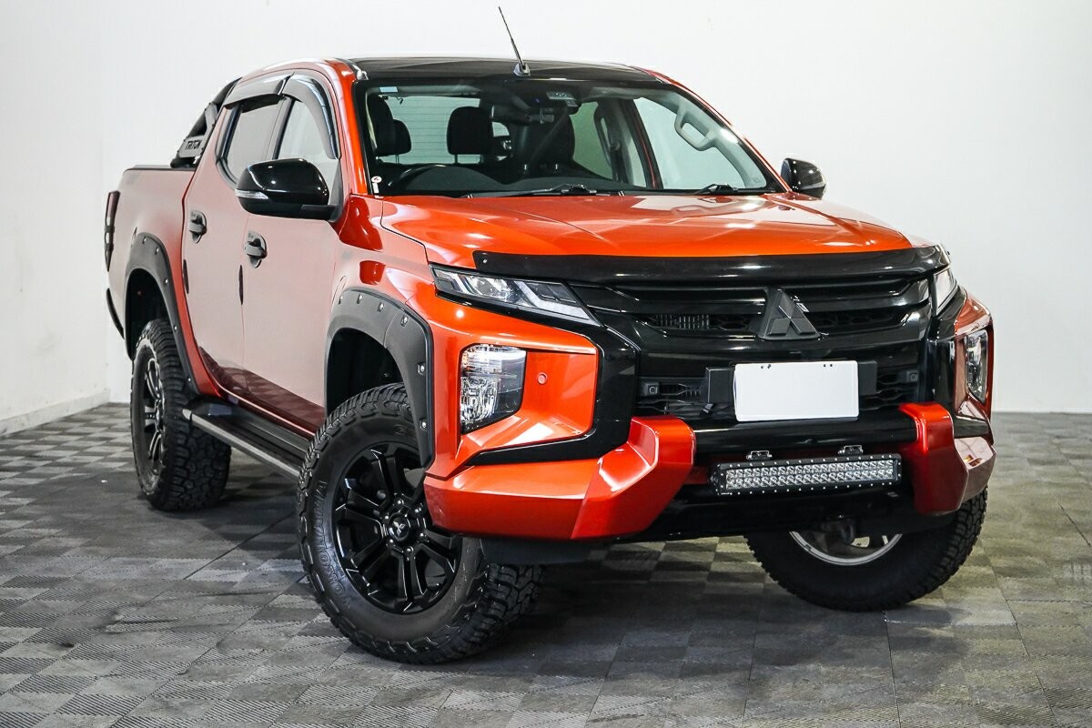Mitsubishi Triton image 1