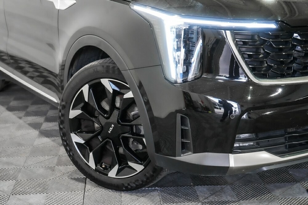 Kia Sorento image 2