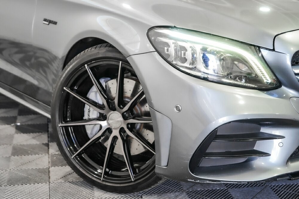 Mercedes Benz C-class image 2