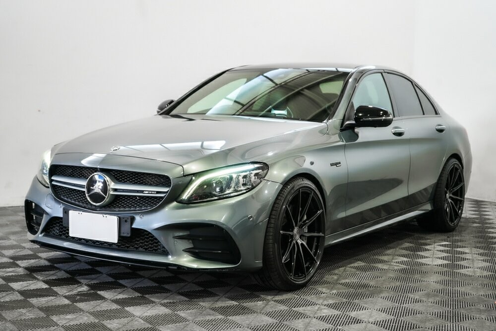 Mercedes Benz C-class image 4