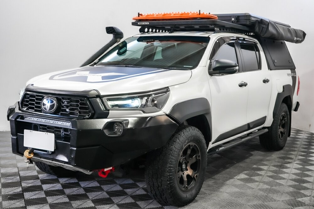 Toyota Hilux image 4