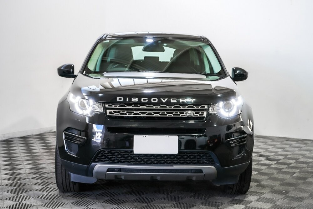 Land Rover Discovery Sport image 3