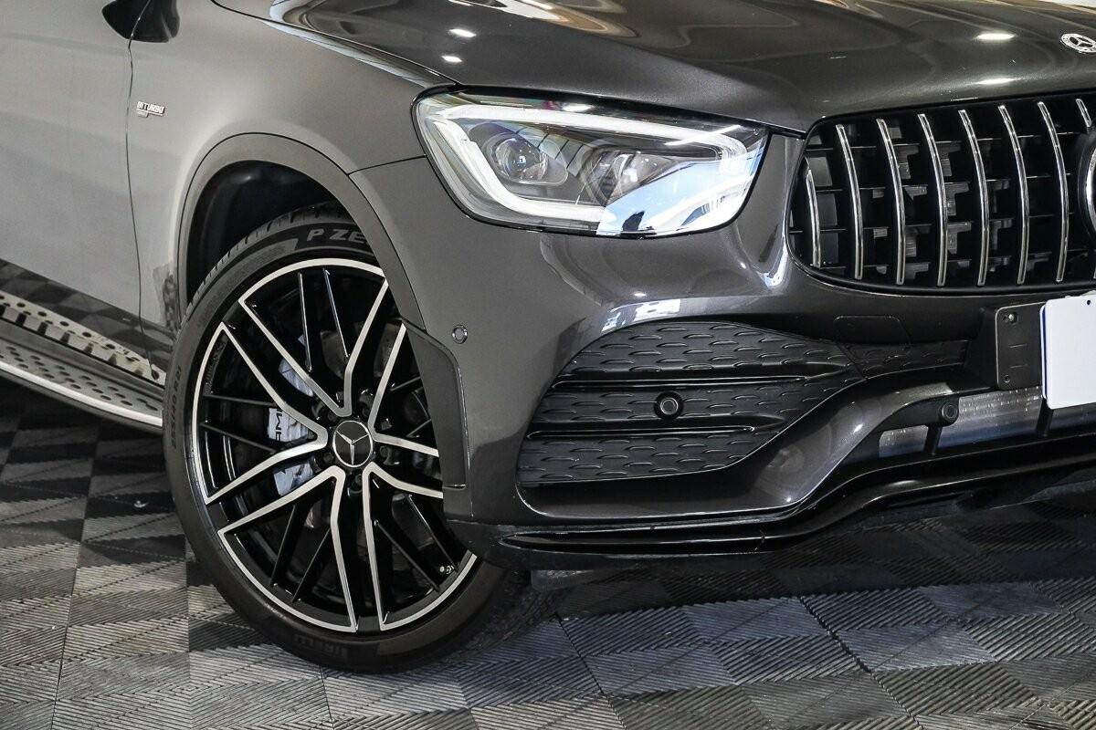 Mercedes Benz Glc-class image 2