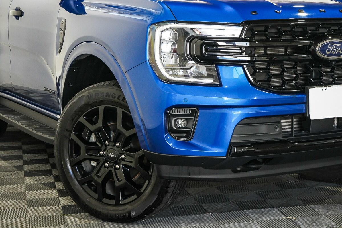 Ford Everest image 2