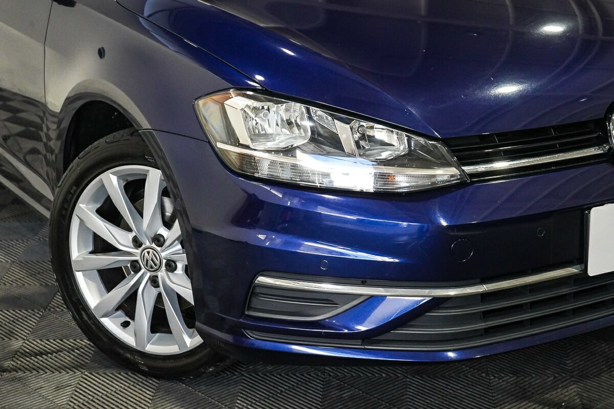 Volkswagen Golf image 2
