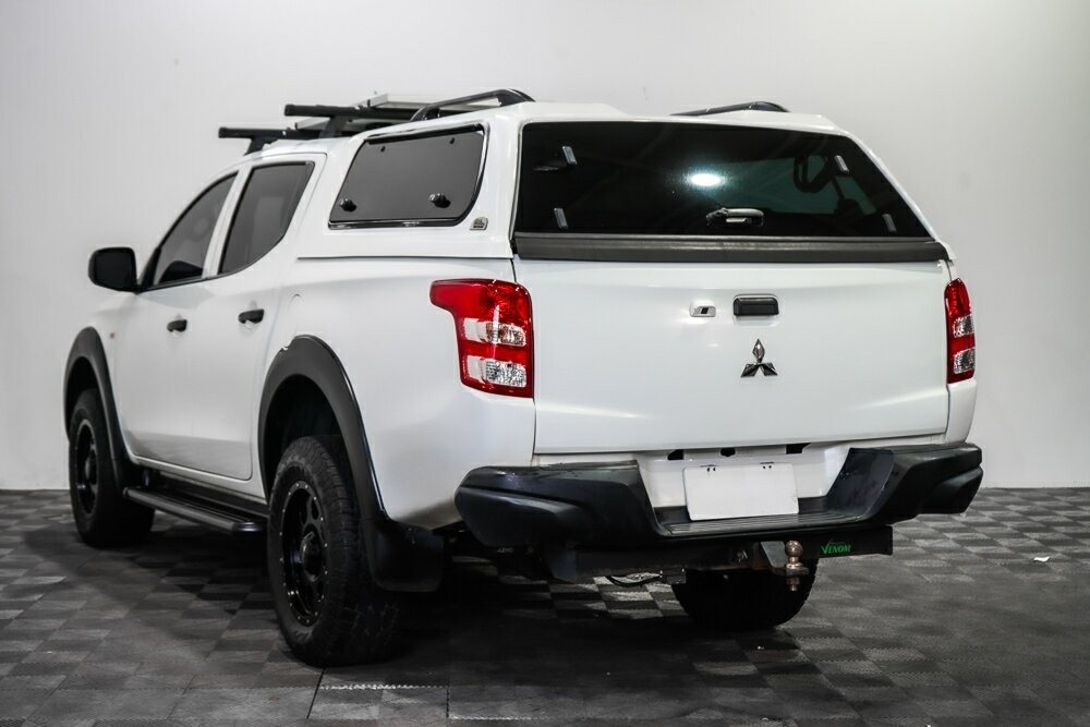 Mitsubishi Triton image 4