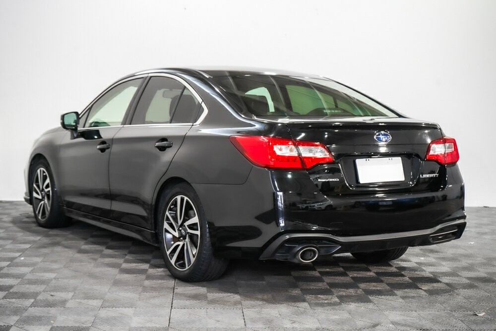 Subaru Liberty image 4
