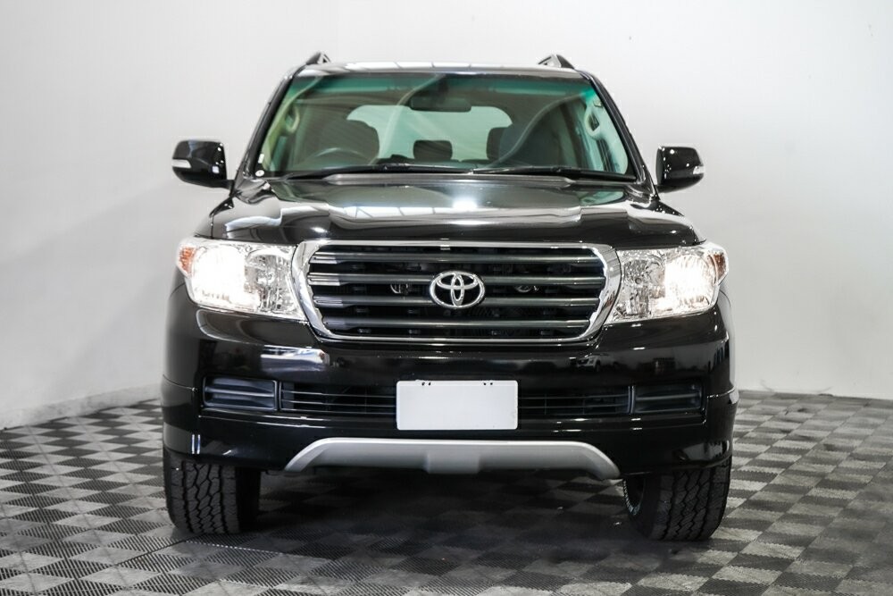 Toyota Landcruiser image 3