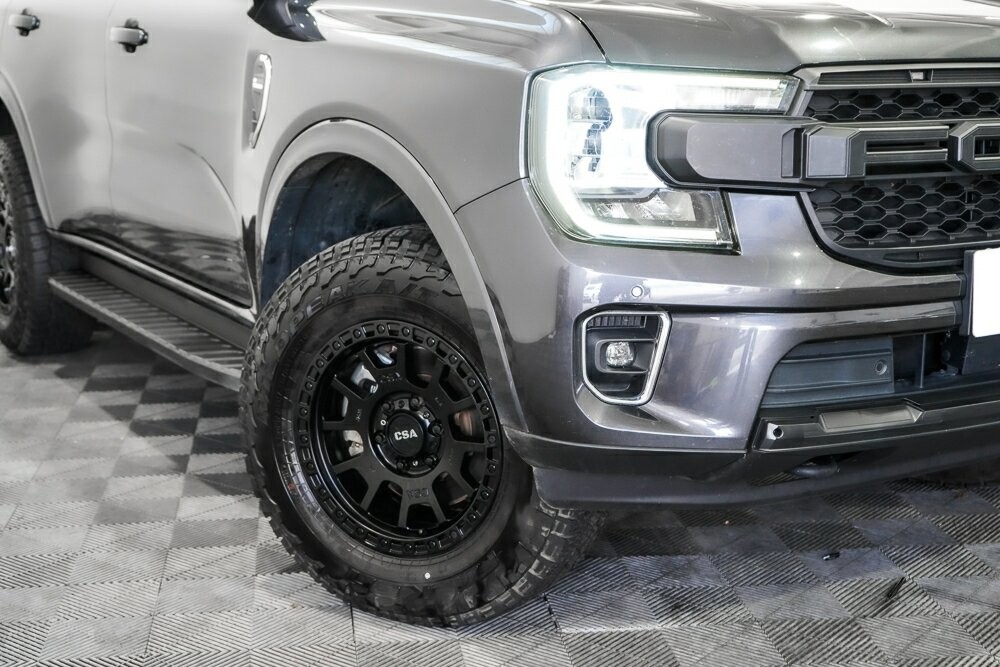 Ford Everest image 2