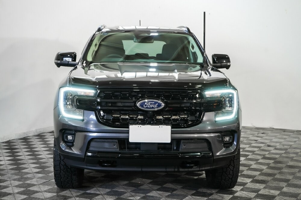 Ford Everest image 3
