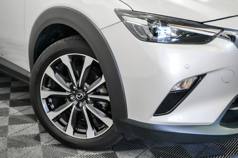 Mazda Cx-3 image 2