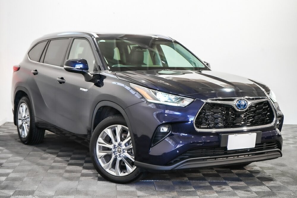 Toyota Kluger image 1