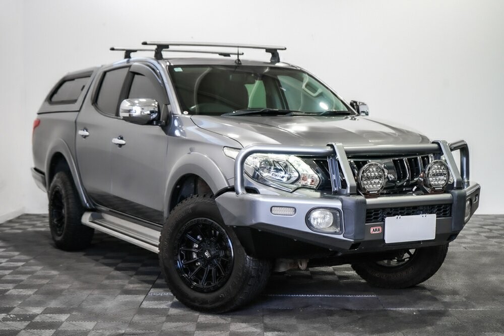 Mitsubishi Triton image 1