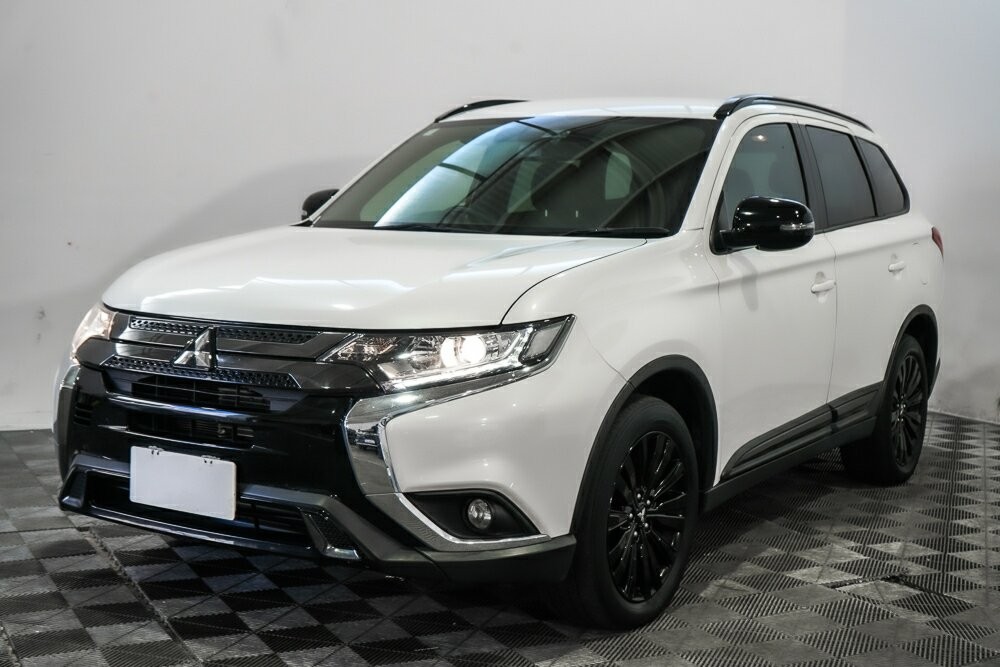Mitsubishi Outlander image 4