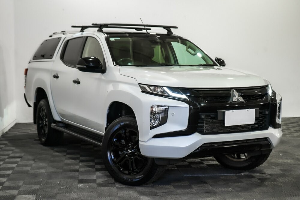 Mitsubishi Triton image 1