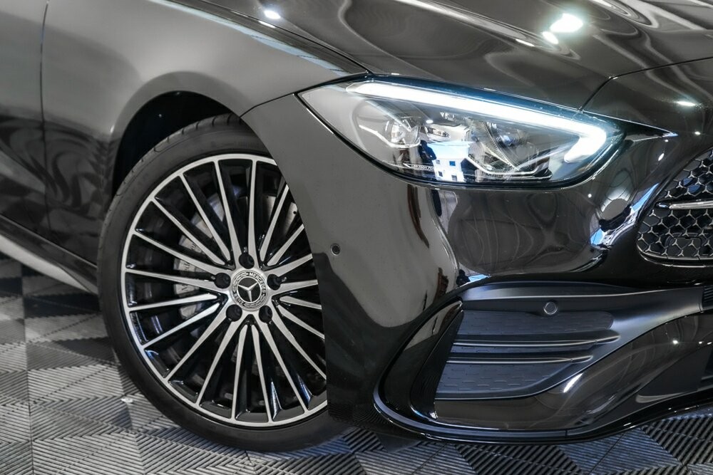 Mercedes Benz C-class image 2