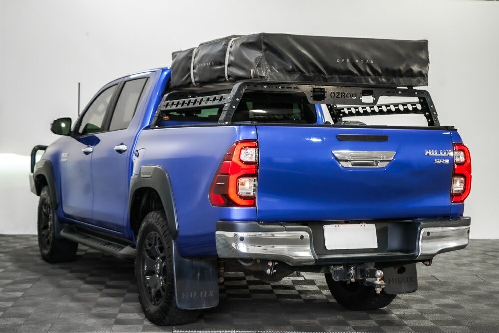 Toyota Hilux image 4