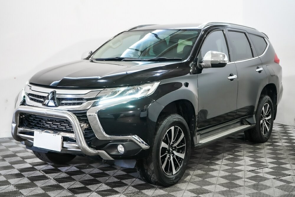 Mitsubishi Pajero Sport image 4