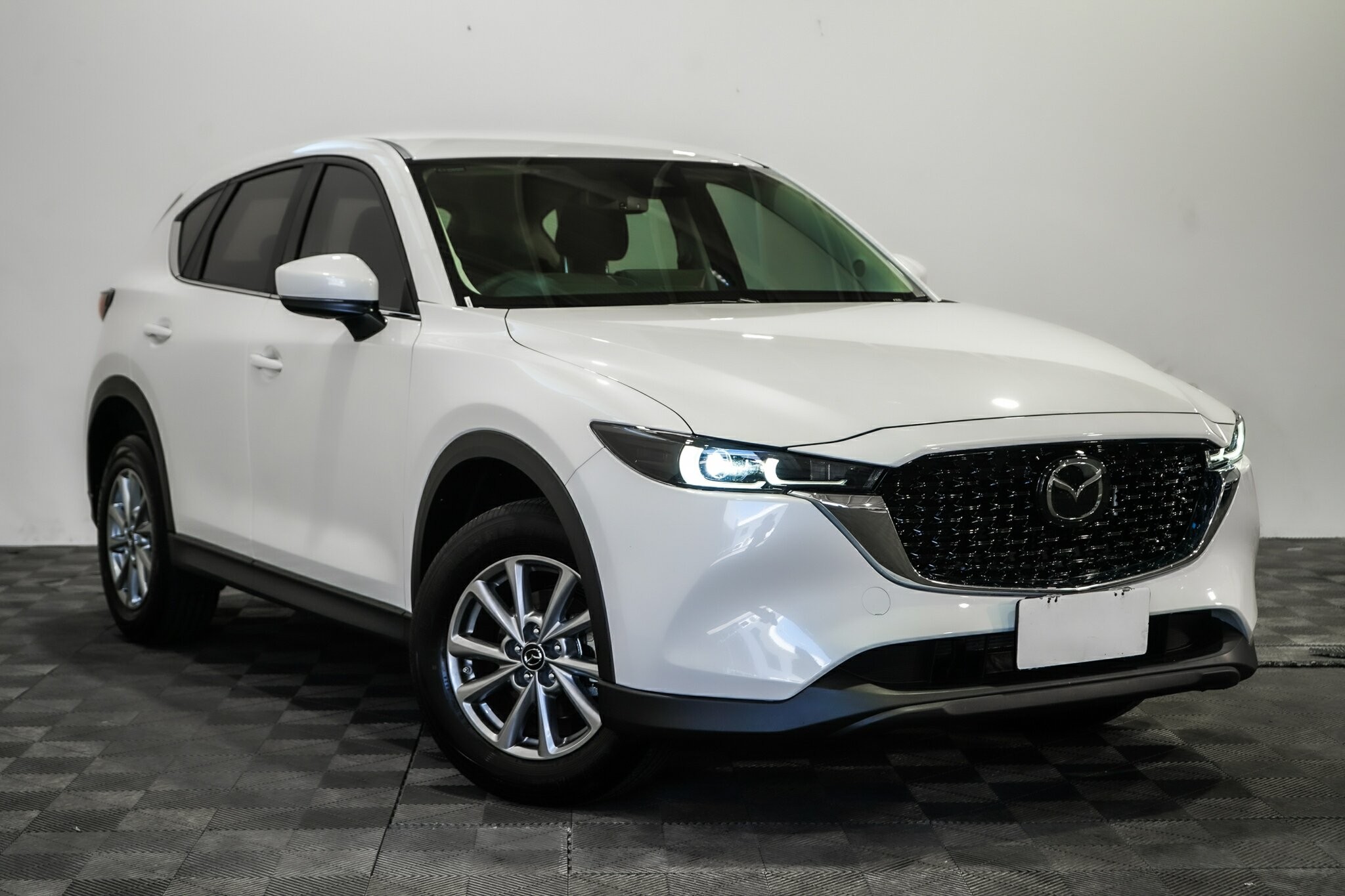 Mazda Cx-5 image 1