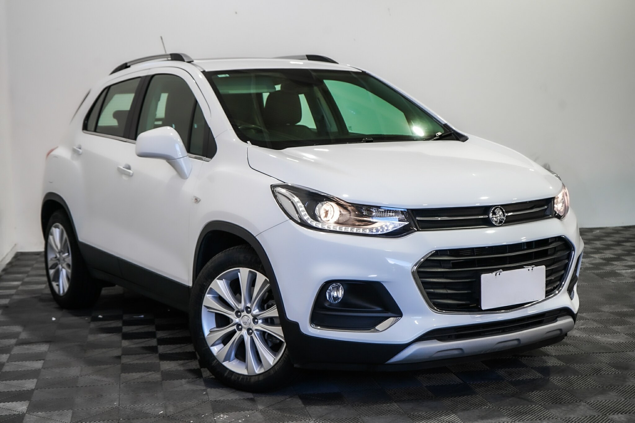 Holden Trax image 1