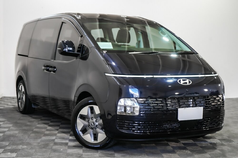 Hyundai Staria image 1