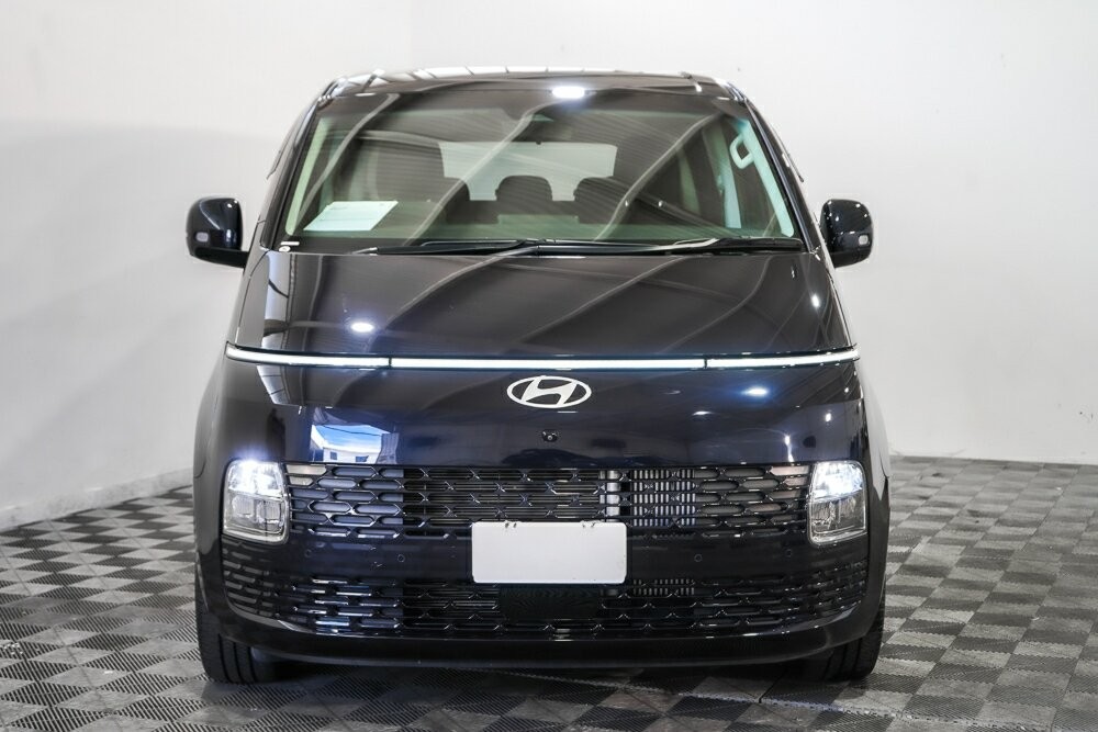 Hyundai Staria image 3