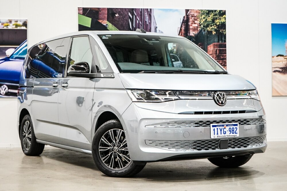 Volkswagen Multivan image 1