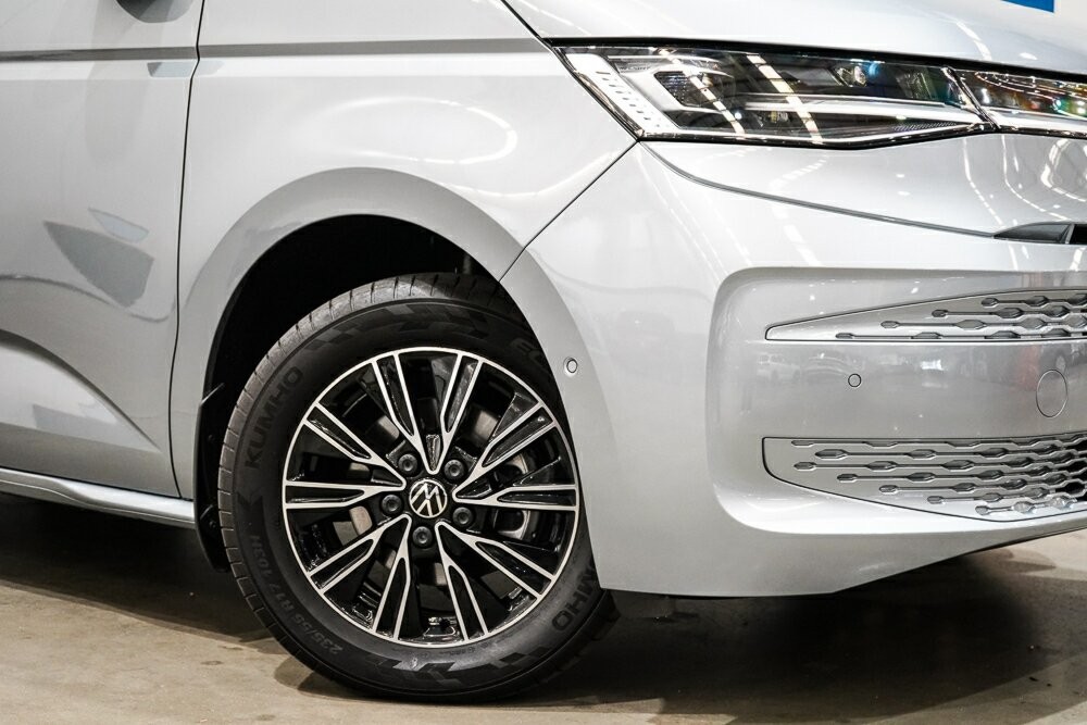 Volkswagen Multivan image 2
